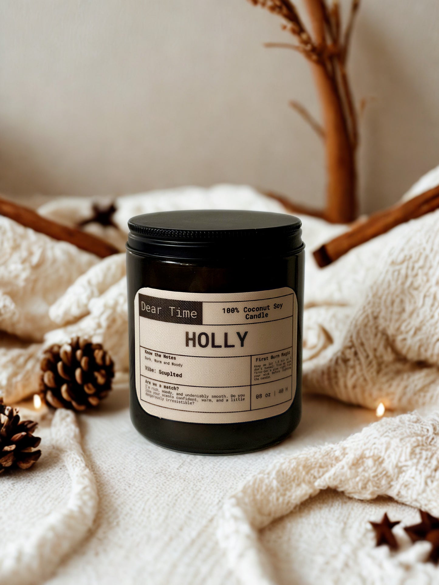 HOLLY  —  8oz Coconut Soy Wax